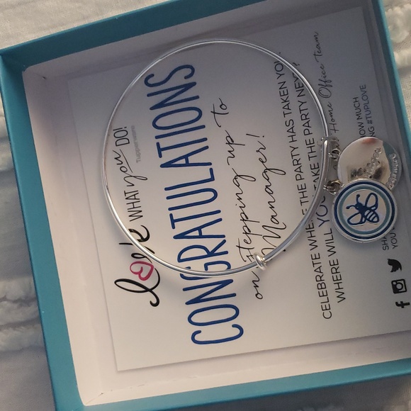 Tupperware recognition bracelet - manager - Picture 2 of 3